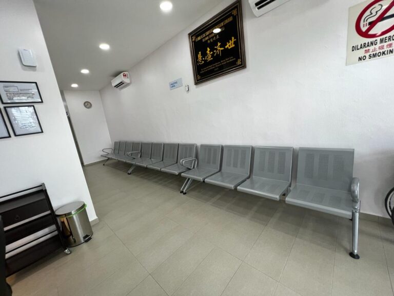 KLINIK JOHOR SIMPANG RENGGAM (13 JAM)